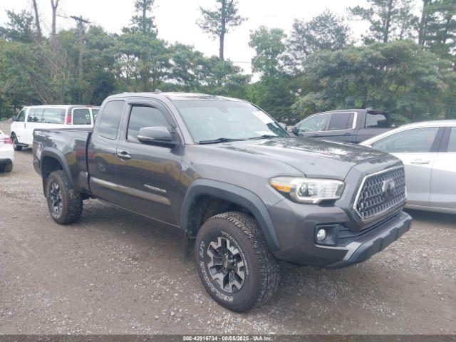  Salvage Toyota Tacoma