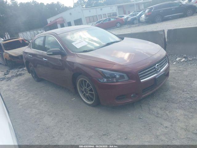  Salvage Nissan Maxima