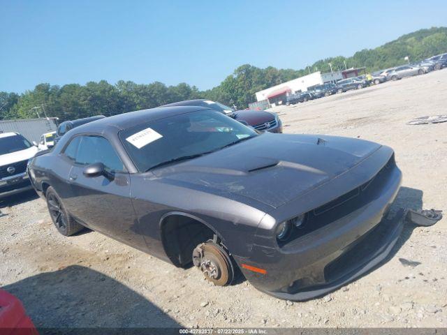  Salvage Dodge Challenger