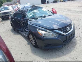  Salvage Nissan Altima