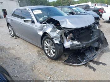  Salvage Chrysler 300
