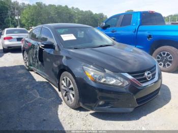  Salvage Nissan Altima
