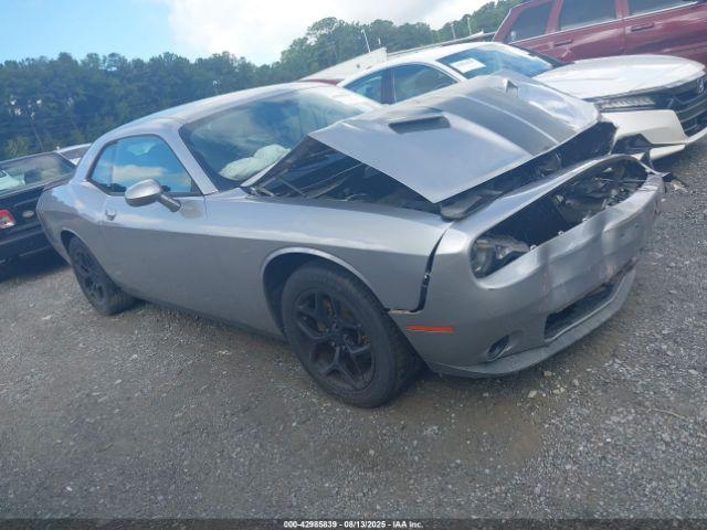  Salvage Dodge Challenger