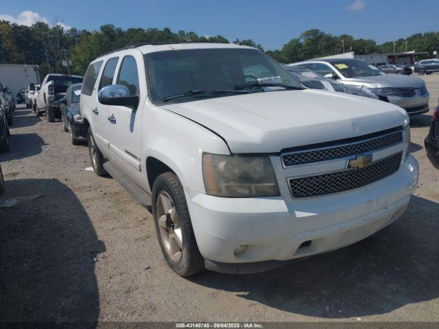  Salvage Chevrolet Suburban 1500