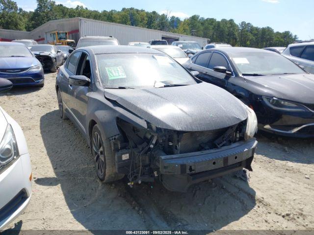  Salvage Nissan Altima
