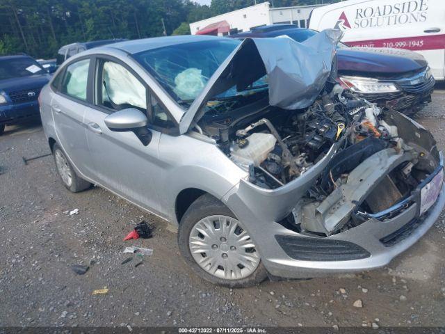  Salvage Ford Fiesta
