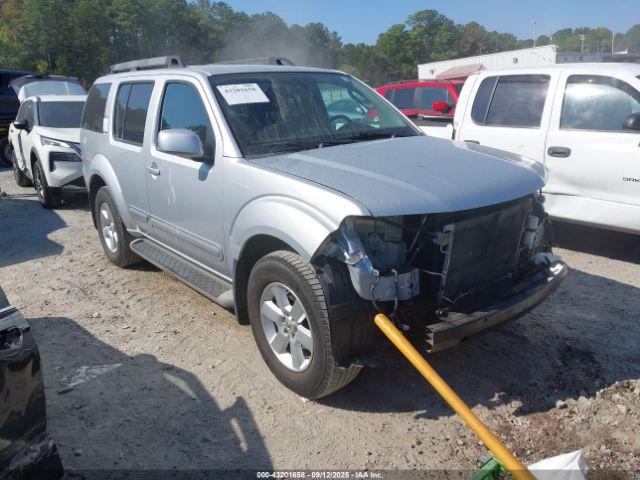  Salvage Nissan Pathfinder