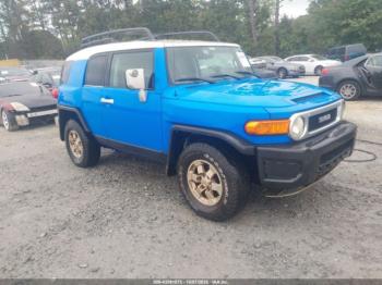  Salvage Toyota FJ Cruiser