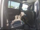 Chevrolet Suburban 1500 Lt Image 3