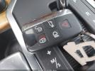 Land Rover LR4 Image 2