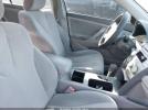 Toyota Camry Le Image 6