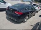 Chrysler 200 Limited Image 12