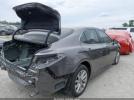 Toyota Camry Le Image 10