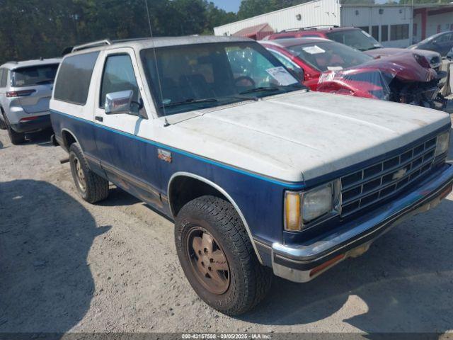  Salvage Chevrolet Blazer