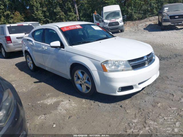  Salvage Dodge Avenger