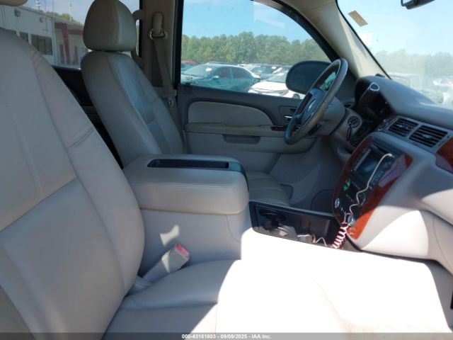 Chevrolet Tahoe Image 11