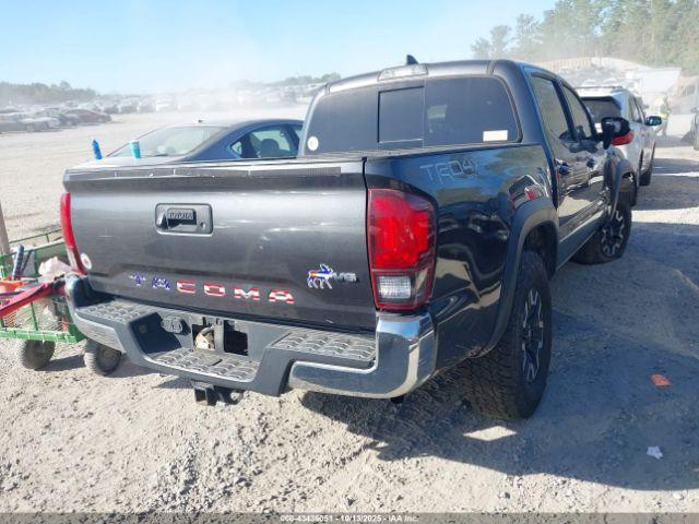 Toyota Tacoma Trd Off Road Image 10