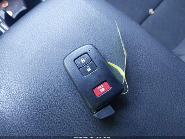 Toyota Tacoma Trd Off Road Image 15