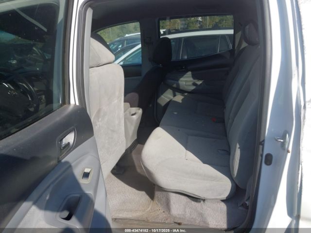 Toyota Tacoma Prerunner V6 Image 11