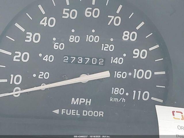 Toyota Tacoma Image 16