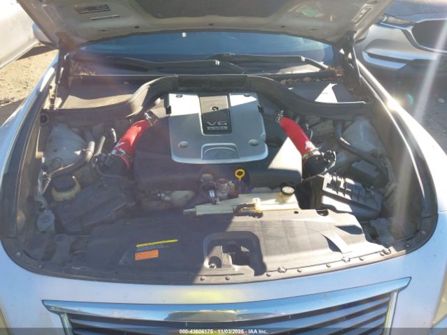 INFINITI G37 Journey Image 7