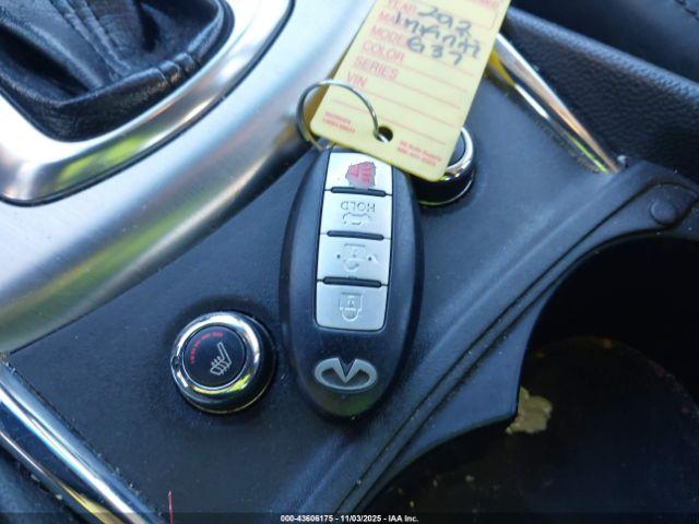 INFINITI G37 Journey Image 10