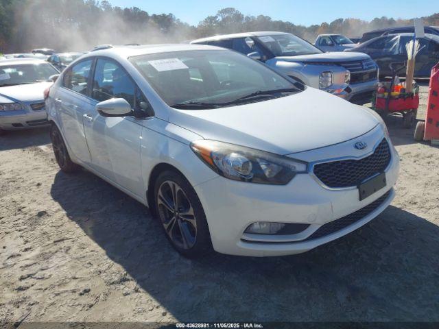 Salvage Kia Forte