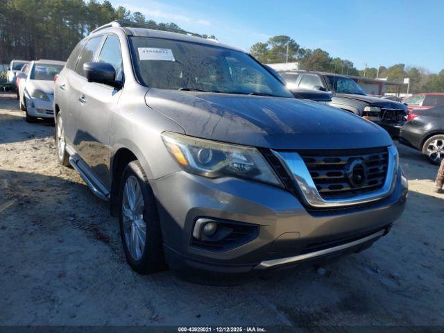  Salvage Nissan Pathfinder
