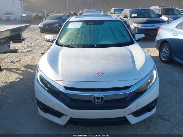 Honda Civic Touring Image 14