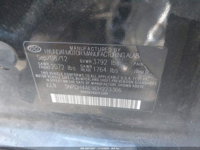 Hyundai ELANTRA Limited Image 9