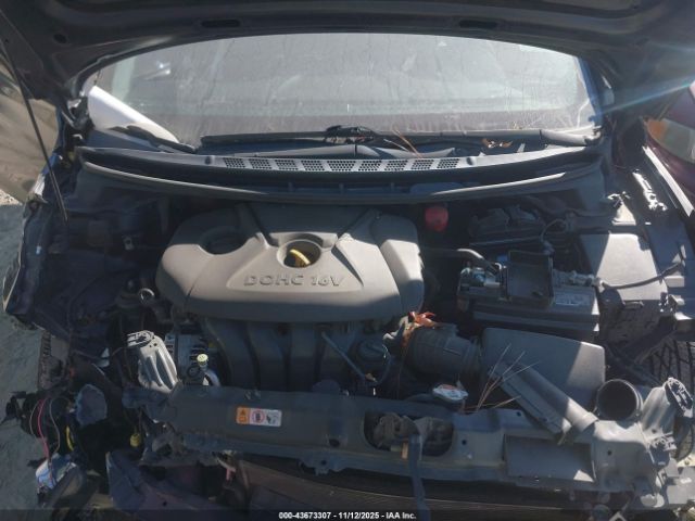 Hyundai ELANTRA Limited Image 8