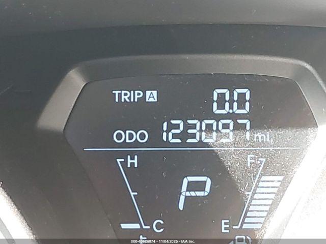 Hyundai ELANTRA Gls Image 2