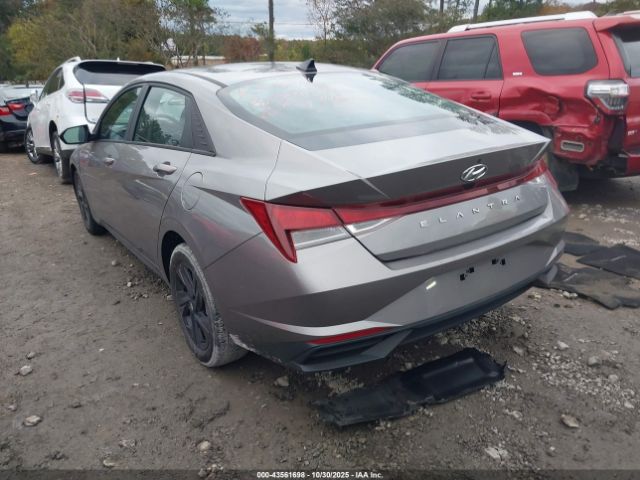 Hyundai ELANTRA Sel Image 10