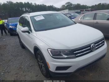  Salvage Volkswagen Tiguan