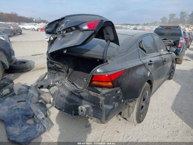 Nissan Altima S Fwd Image 8