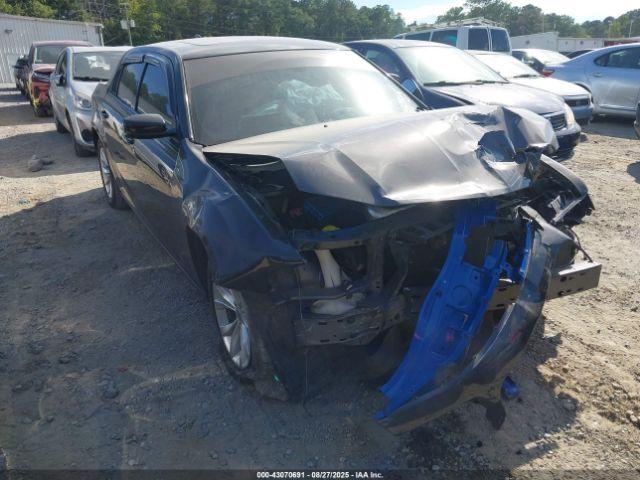  Salvage Chrysler 300