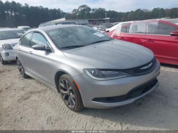  Salvage Chrysler 200
