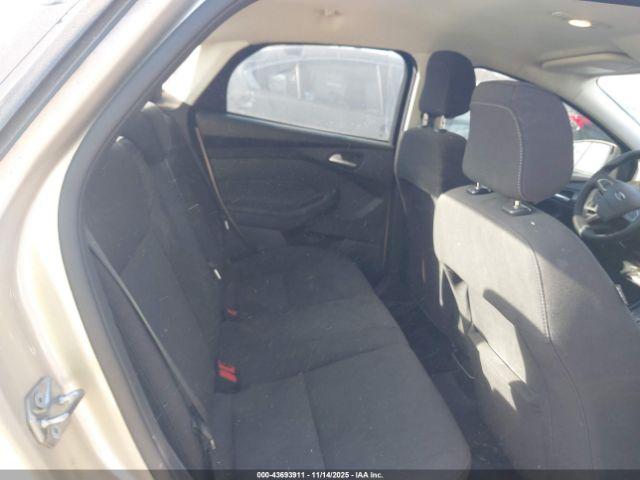 Ford Focus Se Image 10