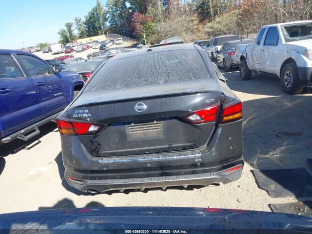 Nissan Altima Sr Fwd Image 14