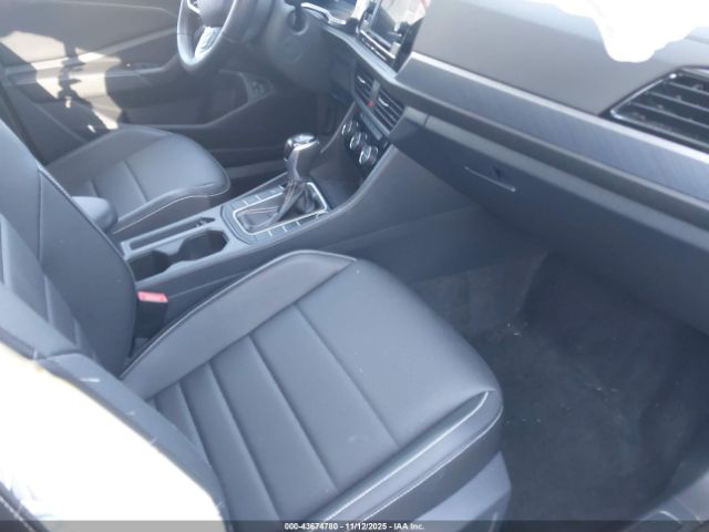 Volkswagen Jetta 1.5t Se Image 16