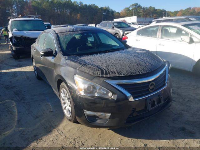  Salvage Nissan Altima
