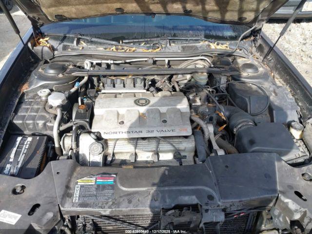 Cadillac DeVille Concours Image 13