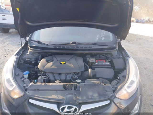 Hyundai ELANTRA Limited Image 5