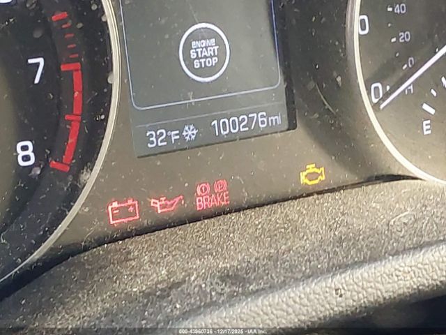 Hyundai ELANTRA Limited Image 4