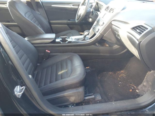 Ford Fusion Se Image 4