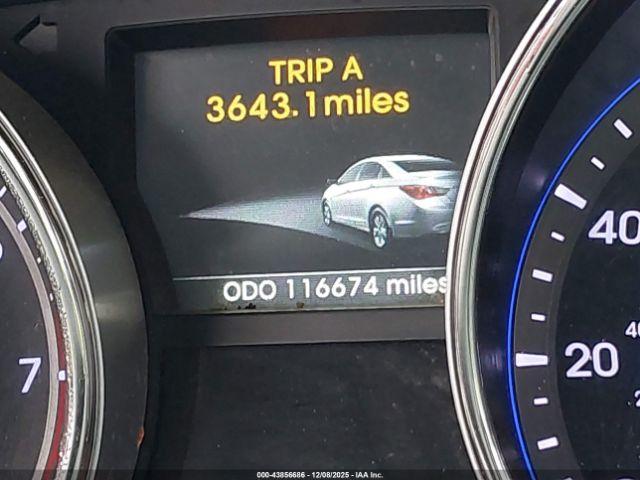 Hyundai SONATA Se 2.0t Image 12