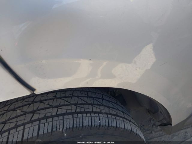 Chevrolet Equinox Ls Image 8