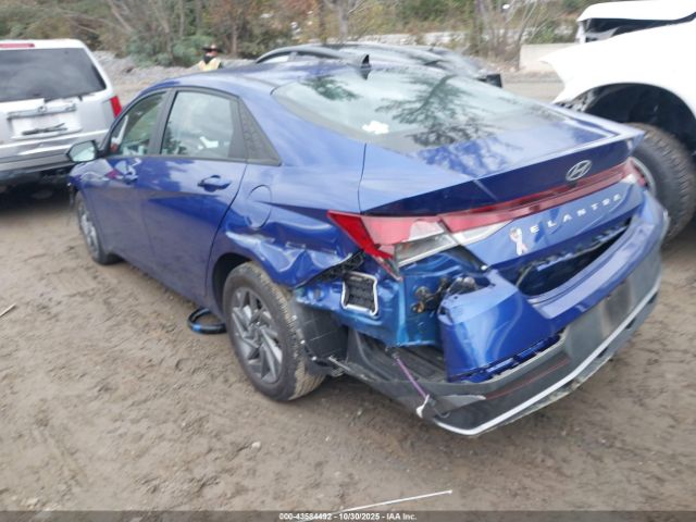 Hyundai ELANTRA Sel Image 2