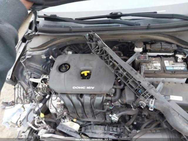 Hyundai ELANTRA Value Edition Image 13