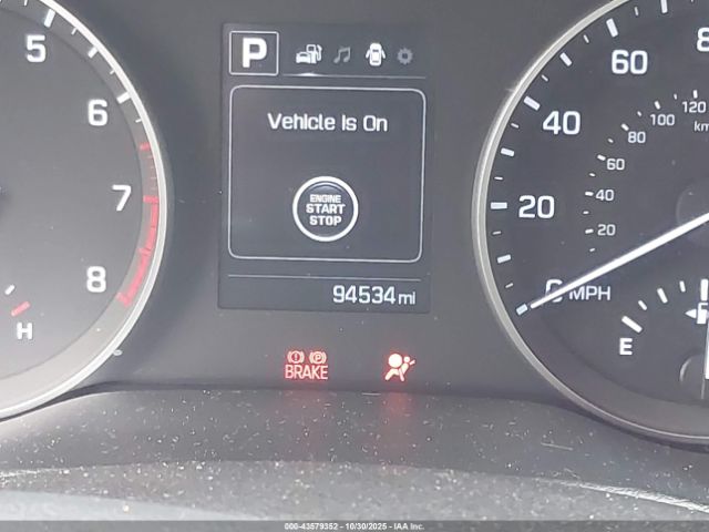 Hyundai ELANTRA Value Edition Image 3